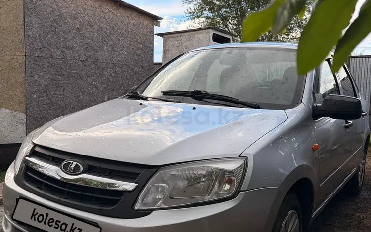 ВАЗ (Lada) Granta 2190 2014 годаүшін2 100 000 тг. в Уральск