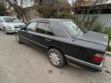 Mercedes-Benz E 220 1994 годаүшін1 450 000 тг. в Алматы – фото 5