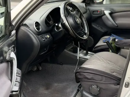 Toyota RAV4 2005 года за 5 500 000 тг. в Алматы – фото 9