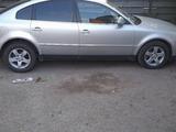 Volkswagen Passat 2005 годаfor2 500 000 тг. в Астана – фото 2