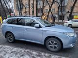 Mitsubishi Outlander 2014 года за 10 000 000 тг. в Алматы – фото 3