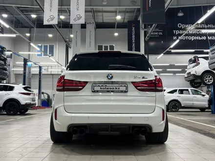 BMW X5 M 2015 года за 28 500 000 тг. в Алматы – фото 14