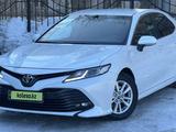 Toyota Camry 2018 года за 12 350 000 тг. в Семей