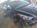 Hyundai Elantra 2015 года за 1 200 000 тг. в Атырау – фото 2