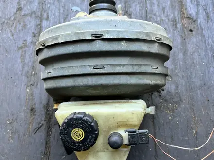 W210 тормозной вакуум за 20 000 тг. в Алматы