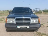 Mercedes-Benz E 200 1992 года за 1 300 000 тг. в Алматы