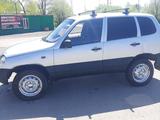 Chevrolet Niva 2006 года за 1 850 000 тг. в Караганда – фото 2