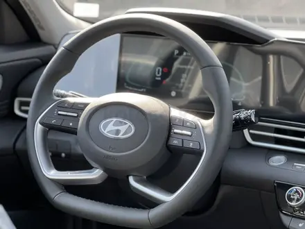 Hyundai Elantra 2024 года за 8 900 000 тг. в Алматы – фото 18