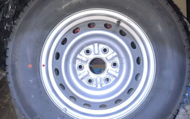 Митсубиси Л200 Bridgestone dueler 689 h/t 205r16c 110/108r за 230 000 тг. в Астана