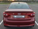 Hyundai Sonata 2015 годаfor7 800 000 тг. в Астана – фото 5