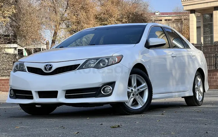 Toyota Camry 2014 года за 9 490 000 тг. в Шымкент