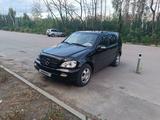 Mercedes-Benz ML 320 2002 года за 4 000 000 тг. в Уральск – фото 3