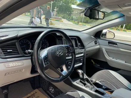 Hyundai Sonata 2019 года за 8 950 000 тг. в Шымкент – фото 14