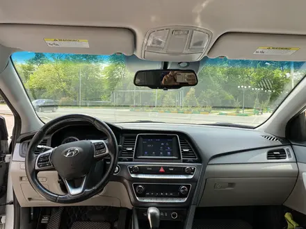 Hyundai Sonata 2019 года за 8 950 000 тг. в Шымкент – фото 21