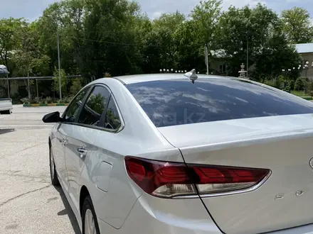 Hyundai Sonata 2019 года за 8 950 000 тг. в Шымкент – фото 6