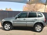 Chevrolet Niva 2012 года за 1 900 000 тг. в Шымкент – фото 3