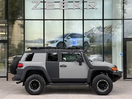 Toyota FJ Cruiser 2007 года за 18 990 000 тг. в Алматы – фото 3