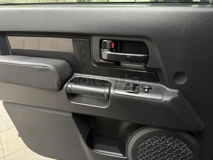 Toyota FJ Cruiser 2007 года за 18 990 000 тг. в Алматы – фото 16