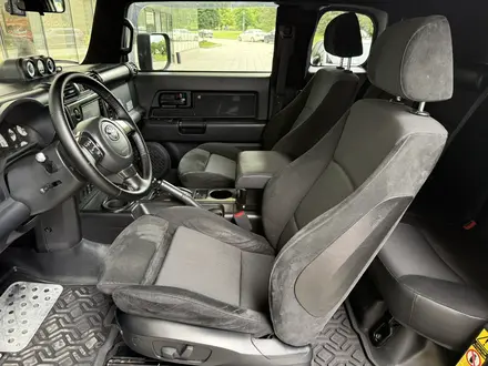 Toyota FJ Cruiser 2007 года за 18 990 000 тг. в Алматы – фото 17