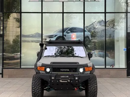 Toyota FJ Cruiser 2007 года за 18 990 000 тг. в Алматы