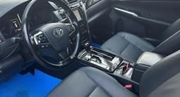 Toyota Camry 2015 годаfor11 500 000 тг. в Актау – фото 5