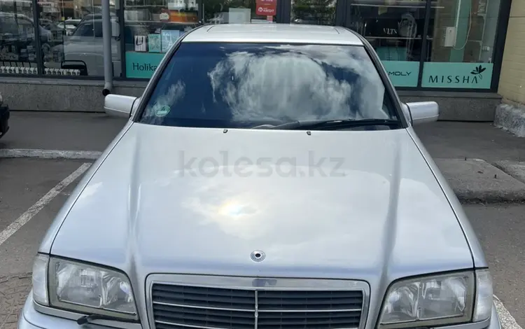 Mercedes-Benz C 240 1998 годаүшін2 800 000 тг. в Астана