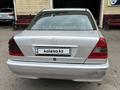 Mercedes-Benz C 240 1998 годаүшін2 800 000 тг. в Астана – фото 3