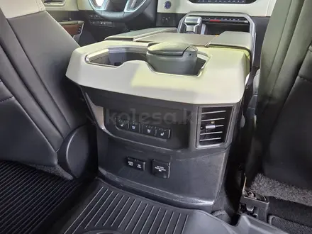 Toyota Tundra 2022 года за 43 000 000 тг. в Алматы – фото 35