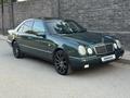 Mercedes-Benz E 320 1997 года за 2 700 000 тг. в Алматы – фото 3