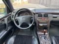 Mercedes-Benz E 320 1997 года за 2 700 000 тг. в Алматы – фото 7