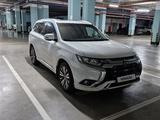 Mitsubishi Outlander 2022 года за 11 500 000 тг. в Астана – фото 2