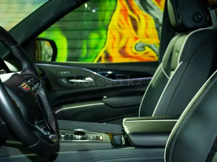 Cadillac Escalade 2023 года за 57 000 000 тг. в Астана – фото 20