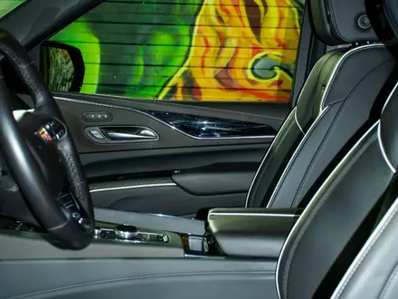 Cadillac Escalade 2023 года за 57 000 000 тг. в Астана – фото 21