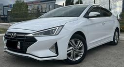 Hyundai Elantra 2019 года за 8 200 000 тг. в Актобе