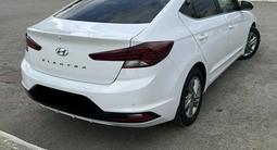 Hyundai Elantra 2019 года за 8 200 000 тг. в Актобе – фото 4