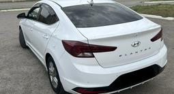 Hyundai Elantra 2019 года за 8 200 000 тг. в Актобе – фото 5