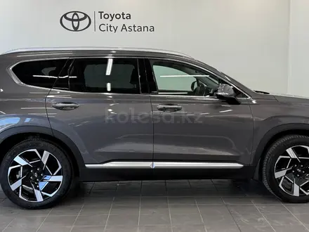 Hyundai Santa Fe High-Tech 2023 года за 16 490 000 тг. в Астана – фото 18