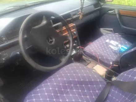 Mercedes-Benz E 230 1992 года за 650 000 тг. в Алматы – фото 2