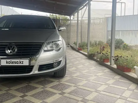 Volkswagen Passat 2008 года за 5 300 000 тг. в Алматы – фото 2