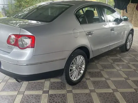 Volkswagen Passat 2008 года за 5 300 000 тг. в Алматы – фото 5