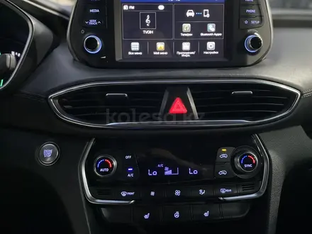 Hyundai Santa Fe 2020 года за 12 000 000 тг. в Алматы – фото 13