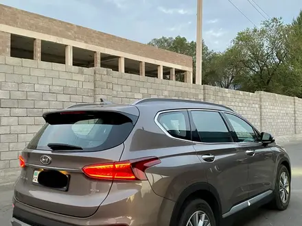 Hyundai Santa Fe 2020 года за 12 000 000 тг. в Алматы – фото 4