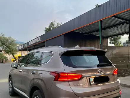 Hyundai Santa Fe 2020 года за 12 000 000 тг. в Алматы – фото 5