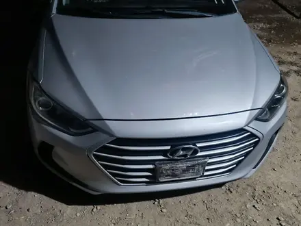 Hyundai Elantra 2016 года за 5 500 000 тг. в Тараз