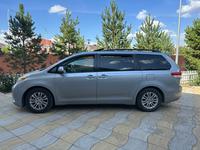 Toyota Sienna 2012 года за 12 990 000 тг. в Астана