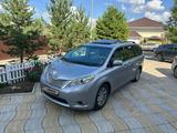 Toyota Sienna 2012 года за 12 990 000 тг. в Астана – фото 2