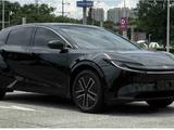 Toyota bZ5 2025 года за 12 700 000 тг. в Астана – фото 2