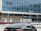 Toyota Camry 2014 года за 5 000 000 тг. в Атырау – фото 2