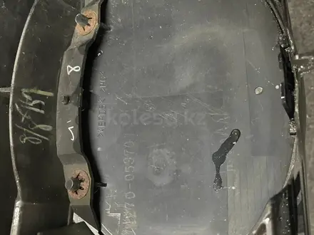 Решетка радиатора Lexus за 65 000 тг. в Алматы – фото 2