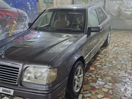 Mercedes-Benz E 200 1995 года за 2 200 000 тг. в Кызылорда – фото 9